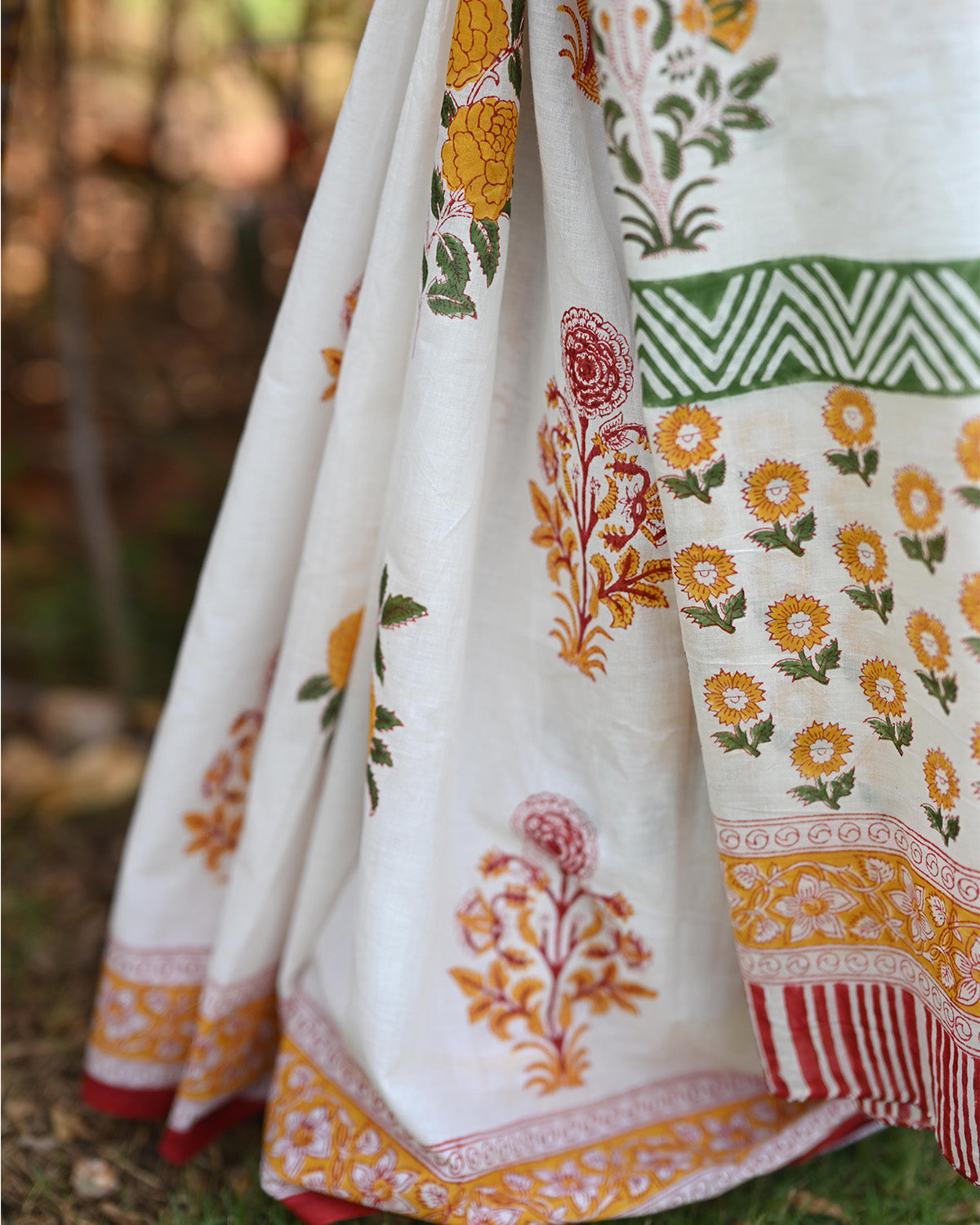 White floral motif - Handblock printed Mul